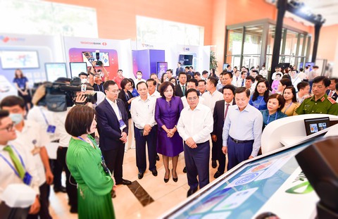 Vietcombank đồng hành cùng sự kiện Ngày chuyển đổi số ngành Ngân hàng - Ảnh 2. Vietcombank đồng hành cùng sự kiện Ngày chuyển đổi số ngành Ngân hàng - Ảnh 2.