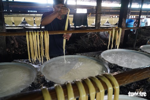 Kỳ công làm món tàu hũ ky vừa giòn, vừa dai và đầy dinh dưỡng - Ảnh 4. Kỳ công làm món tàu hũ ky vừa giòn, vừa dai và đầy dinh dưỡng - Ảnh 4.