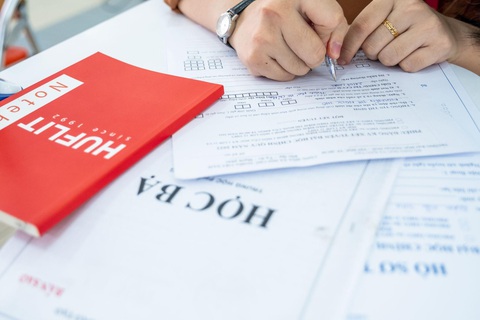 Phương án nào cho thí sinh có điểm tốt nghiệp chưa như ý? - Ảnh 3. Phương án nào cho thí sinh có điểm tốt nghiệp chưa như ý? - Ảnh 3.
