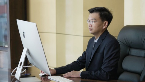 Shark Lê Hùng Anh: Khởi nghiệp cần ăn chắc mặc bền - Ảnh 4. Shark Lê Hùng Anh: Khởi nghiệp cần ăn chắc mặc bền - Ảnh 4.