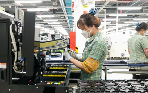 Samsung cắt giảm sản xuất ở nhiều nước, tăng ở Việt Nam? - Ảnh 1. Samsung cắt giảm sản xuất ở nhiều nước, tăng ở Việt Nam? - Ảnh 1.