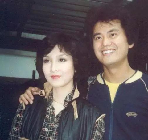 ‘Bạn diễn vàng’ của Châu Tinh Trì - Trần Bách Tường giải nghệ, tận hưởng tuổi già bên vợ hoa đán - Ảnh 5. ‘Bạn diễn vàng’ của Châu Tinh Trì - Trần Bách Tường giải nghệ, tận hưởng tuổi già bên vợ hoa đán - Ảnh 5.