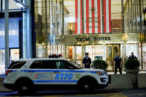 FBI khám xét resort của ông Trump - Ảnh 5. FBI khám xét resort của ông Trump - Ảnh 5.
