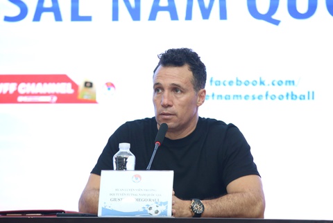 Huấn luyện viên trưởng đội tuyển futsal nam Việt Nam từng vô địch World Cup 2016 - Ảnh 2. Huấn luyện viên trưởng đội tuyển futsal nam Việt Nam từng vô địch World Cup 2016 - Ảnh 2.