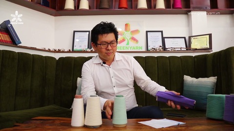 Người trẻ miệt mài chế vải từ sợi tre, xơ chuối, bảo tồn gene quý - Ảnh 1. Người trẻ miệt mài chế vải từ sợi tre, xơ chuối, bảo tồn gene quý - Ảnh 1.