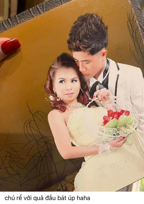 Bộ ảnh cưới hơn chục năm trước được chính chủ review hài hước - Ảnh 8. Bộ ảnh cưới hơn chục năm trước được chính chủ review hài hước - Ảnh 8.