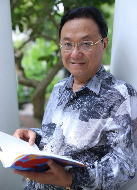 Nhà thơ Hồng Thanh Quang: Tôi cảm ơn cả những bà dì ghẻ - Ảnh 1. Nhà thơ Hồng Thanh Quang: Tôi cảm ơn cả những bà dì ghẻ - Ảnh 1.