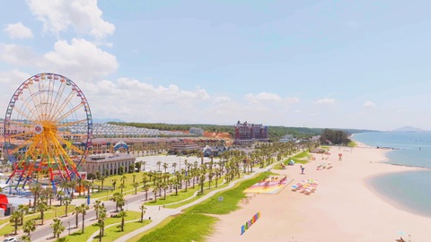 Bình Thuận 30 năm tái lập, tiếp tục định hướng du lịch là ngành kinh tế mũi nhọn - Ảnh 4. Bình Thuận 30 năm tái lập, tiếp tục định hướng du lịch là ngành kinh tế mũi nhọn - Ảnh 4.