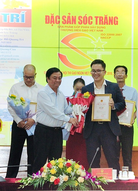 Gạo thơm ST24 đạt chứng nhận 5 sao - Ảnh 1. Gạo thơm ST24 đạt chứng nhận 5 sao - Ảnh 1.