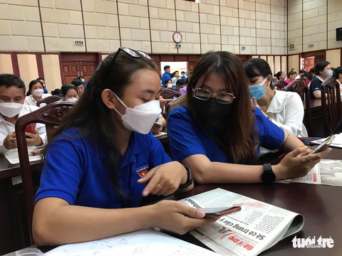 Ngày đầu tiên, hơn 14.000 thí sinh đã đăng ký thi ‘Tham mưu tốt - Dân vận khéo’ - Ảnh 2. Ngày đầu tiên, hơn 14.000 thí sinh đã đăng ký thi ‘Tham mưu tốt - Dân vận khéo’ - Ảnh 2.