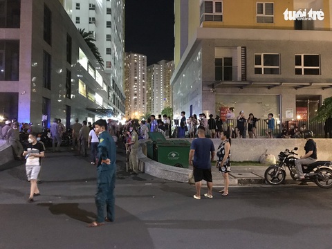 Cháy căn hộ chung cư Diamond Riverside - Ảnh 1. Cháy căn hộ chung cư Diamond Riverside - Ảnh 1.