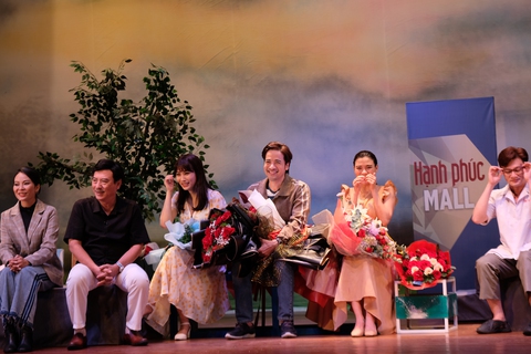 Hoàng Thái Thanh trình làng vở mới Mùi của hạnh phúc - Ảnh 6. Hoàng Thái Thanh trình làng vở mới Mùi của hạnh phúc - Ảnh 6.
