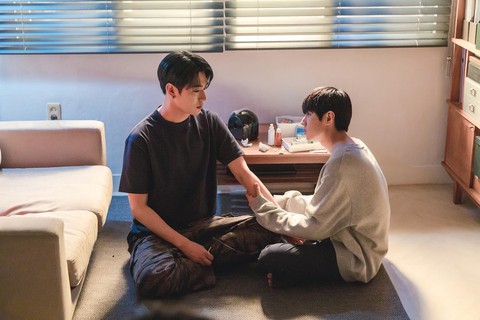 Tình yêu cùng dấu ngọt lịm của phim Lỗi Logic khiến khán giả si mê - Ảnh 3. Tình yêu cùng dấu ngọt lịm của phim Lỗi Logic khiến khán giả si mê - Ảnh 3.