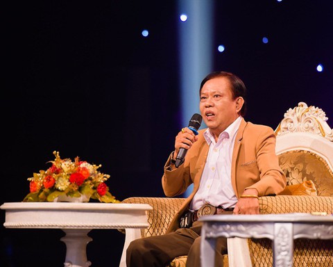 Văn nghệ sĩ tiếc thương vua nhạc sến Vinh Sử - Ảnh 1. Văn nghệ sĩ tiếc thương vua nhạc sến Vinh Sử - Ảnh 1.