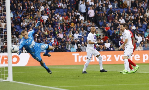 Messi kiến tạo đẳng cấp để Neymar ghi bàn giúp PSG thắng sít sao - Ảnh 2. Messi kiến tạo đẳng cấp để Neymar ghi bàn giúp PSG thắng sít sao - Ảnh 2.