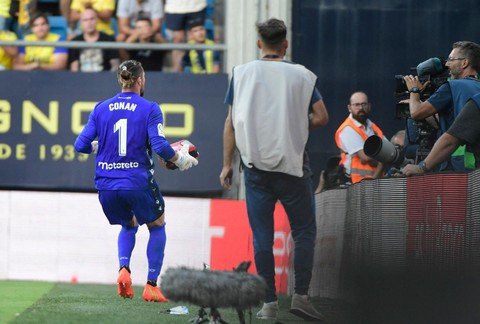 Barca đè bẹp Cadiz trong trận đấu bất ngờ kéo dài 154 phút - Ảnh 1. Barca đè bẹp Cadiz trong trận đấu bất ngờ kéo dài 154 phút - Ảnh 1.