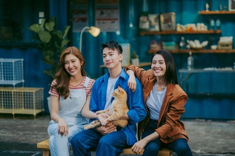 Ca khúc Sashimi của Chi Pu bị chê dung tục, nhạc sĩ phản bác - Ảnh 5. Ca khúc Sashimi của Chi Pu bị chê dung tục, nhạc sĩ phản bác - Ảnh 5.