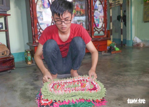 Mẹ bươn chải nuôi chữ cho con: Gia tài của tôi là các con - Ảnh 4. Mẹ bươn chải nuôi chữ cho con: Gia tài của tôi là các con - Ảnh 4.