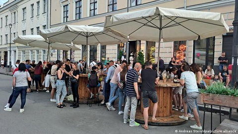 Khách du lịch nội địa đã trở lại Kiev - Ảnh 2. Khách du lịch nội địa đã trở lại Kiev - Ảnh 2.