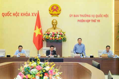 Lịch tiếp dân niêm yết công khai trong cơ quan nhưng bên ngoài bảo vệ gác thì ai đến được - Ảnh 2. Lịch tiếp dân niêm yết công khai trong cơ quan nhưng bên ngoài bảo vệ gác thì ai đến được - Ảnh 2.