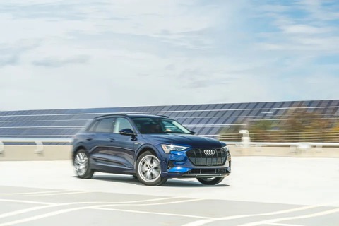 5 SUV điện hạng sang tốt nhất thời điểm hiện tại: 3 mẫu quen thuộc với người Việt - Ảnh 4. 5 SUV điện hạng sang tốt nhất thời điểm hiện tại: 3 mẫu quen thuộc với người Việt - Ảnh 4.