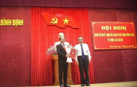 Ông Phạm Anh Tuấn được giới thiệu bầu làm chủ tịch UBND tỉnh Bình Định - Ảnh 1. Ông Phạm Anh Tuấn được giới thiệu bầu làm chủ tịch UBND tỉnh Bình Định - Ảnh 1.