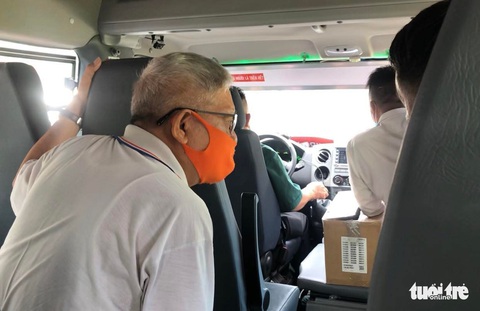 Xe buýt Phương Trang chính thức vào sân bay Tân Sơn Nhất, hành khách hào hứng - Ảnh 3. Xe buýt Phương Trang chính thức vào sân bay Tân Sơn Nhất, hành khách hào hứng - Ảnh 3.