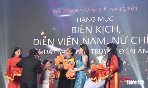 Đêm tối rực rỡ đoạt Cánh diều vàng 2021: Chống bạo hành để chữa lành cho xã hội - Ảnh 4. Đêm tối rực rỡ đoạt Cánh diều vàng 2021: Chống bạo hành để chữa lành cho xã hội - Ảnh 4.