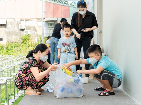 Rộn ràng ngày Tết Trung thu với nhiều hoạt động ý nghĩa tại Charm City - Ảnh 2. Rộn ràng ngày Tết Trung thu với nhiều hoạt động ý nghĩa tại Charm City - Ảnh 2.