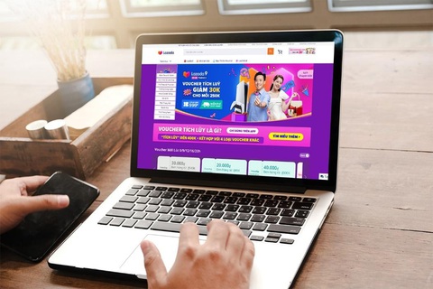 LazLive+ Hộp ơi, mở ra - ‘bình cũ, rượu mới’ trong livestream thương mại điện tử - Ảnh 1. LazLive+ Hộp ơi, mở ra - ‘bình cũ, rượu mới’ trong livestream thương mại điện tử - Ảnh 1.