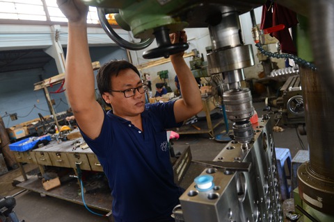 Sôi nổi kết nối công nghiệp hỗ trợ - Ảnh 1. Sôi nổi kết nối công nghiệp hỗ trợ - Ảnh 1.