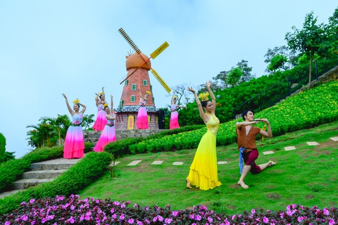 Hội trăng rằm Vân Sơn ghi dấu ấn sức hút du lịch Tây Ninh - Ảnh 2. Hội trăng rằm Vân Sơn ghi dấu ấn sức hút du lịch Tây Ninh - Ảnh 2.