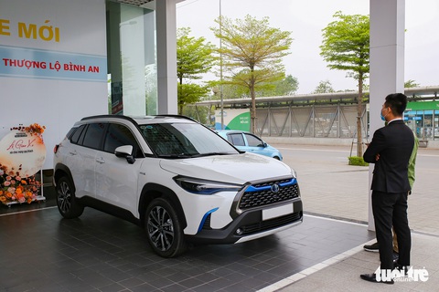 Toyota Corolla Cross thêm trang bị, tăng giá từ đầu năm 2023 - Ảnh 1. Toyota Corolla Cross thêm trang bị, tăng giá từ đầu năm 2023 - Ảnh 1.