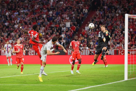 Barca lại thua Bayern Munich - Ảnh 1. Barca lại thua Bayern Munich - Ảnh 1.