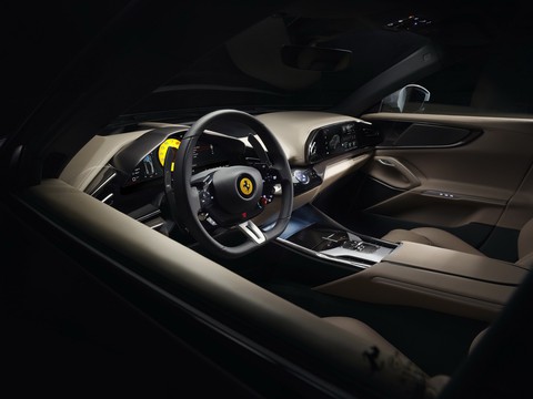 Ferrari ra mắt SUV đầu tiên Purosangue: Cửa mở kiểu Rolls-Royce, 4 ghế đơn, táp lô tách đôi - Ảnh 13. Ferrari ra mắt SUV đầu tiên Purosangue: Cửa mở kiểu Rolls-Royce, 4 ghế đơn, táp lô tách đôi - Ảnh 13.