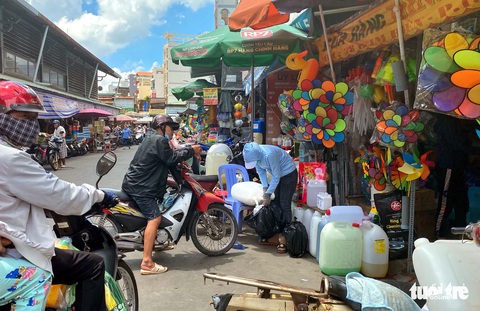 Nhiều hóa chất thế giới cấm, Việt Nam cho dùng: Còn tồn tại kẽ hở chết người? - Ảnh 1. Nhiều hóa chất thế giới cấm, Việt Nam cho dùng: Còn tồn tại kẽ hở chết người? - Ảnh 1.