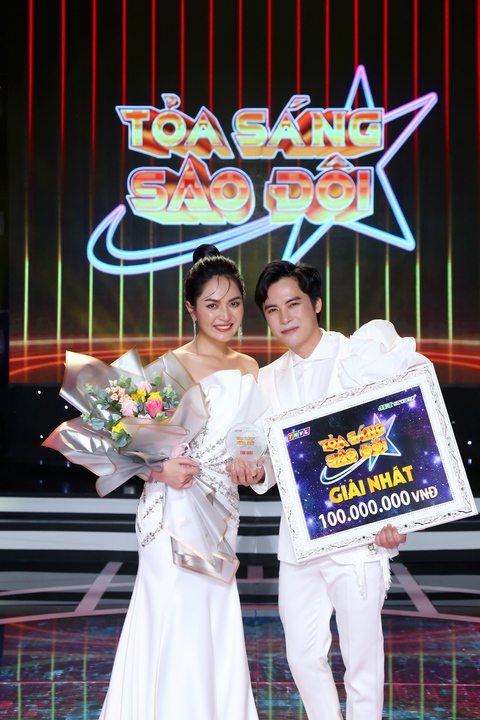 Minh Sang, Duyên Quỳnh chiến thắng Tỏa sáng sao đôi 2022 - Ảnh 1. Minh Sang, Duyên Quỳnh chiến thắng Tỏa sáng sao đôi 2022 - Ảnh 1.