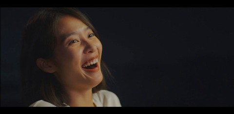Khả Ngân có xứng đáng đoạt Cánh diều vàng? - Ảnh 3. Khả Ngân có xứng đáng đoạt Cánh diều vàng? - Ảnh 3.