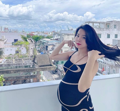 Ảnh vui sao Việt 15-9: Ưng Hoàng Phúc thời trẻ bảnh bao - Ảnh 10. Ảnh vui sao Việt 15-9: Ưng Hoàng Phúc thời trẻ bảnh bao - Ảnh 10.