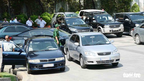 Tài sản công sẽ phải đấu giá trực tuyến, tranh cãi khai tử các trang tin điện tử đấu giá? - Ảnh 1. Tài sản công sẽ phải đấu giá trực tuyến, tranh cãi khai tử các trang tin điện tử đấu giá? - Ảnh 1.
