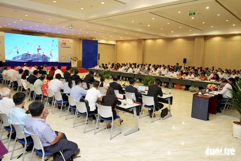 Doanh nghiệp tăng công suất để đón đơn hàng từ chuyển dịch chuỗi cung ứng - Ảnh 2. Doanh nghiệp tăng công suất để đón đơn hàng từ chuyển dịch chuỗi cung ứng - Ảnh 2.