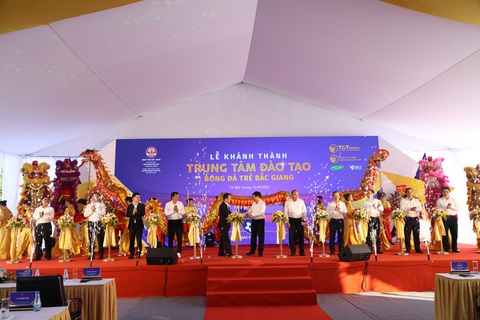 Được bầu Hiển hỗ trợ, Bắc Giang đặt mục tiêu tham dự Giải bóng đá hạng ba từ năm 2025 - Ảnh 1. Được bầu Hiển hỗ trợ, Bắc Giang đặt mục tiêu tham dự Giải bóng đá hạng ba từ năm 2025 - Ảnh 1.