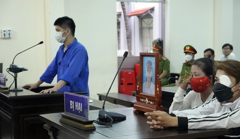 Xử vụ án đi đòi áo cho cha sau khi tranh chấp đất, cô gái bị sát hại - Ảnh 3. Xử vụ án đi đòi áo cho cha sau khi tranh chấp đất, cô gái bị sát hại - Ảnh 3.