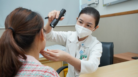 Chương trình tư vấn: Những điều nên và không nên khi chăm sóc da nhạy cảm - Ảnh 2. Chương trình tư vấn: Những điều nên và không nên khi chăm sóc da nhạy cảm - Ảnh 2.