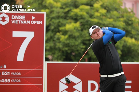 Joel Troy và Lina Kim vô địch Giải golf DNSE Vietnam Open 2022 - Ảnh 1. Joel Troy và Lina Kim vô địch Giải golf DNSE Vietnam Open 2022 - Ảnh 1.