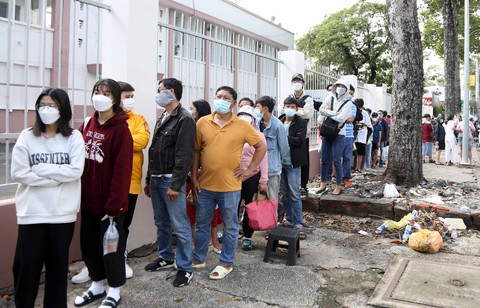 Ngày 17-9 bán vé tại sân Thống Nhất xem đội tuyển Việt Nam đá với Singapore và Ấn Độ - Ảnh 2. Ngày 17-9 bán vé tại sân Thống Nhất xem đội tuyển Việt Nam đá với Singapore và Ấn Độ - Ảnh 2.