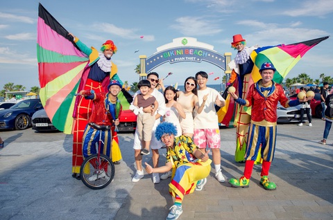 Gia đình Hoàng Bách muốn bỏ phố về biển sau chuyến trải nghiệm NovaWorld Phan Thiet - Ảnh 3. Gia đình Hoàng Bách muốn bỏ phố về biển sau chuyến trải nghiệm NovaWorld Phan Thiet - Ảnh 3.