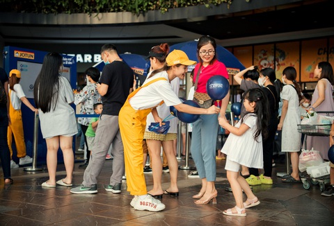 Người dân thủ đô khám phá các sản phẩm sơn Jotun - Ảnh 4. Người dân thủ đô khám phá các sản phẩm sơn Jotun - Ảnh 4.