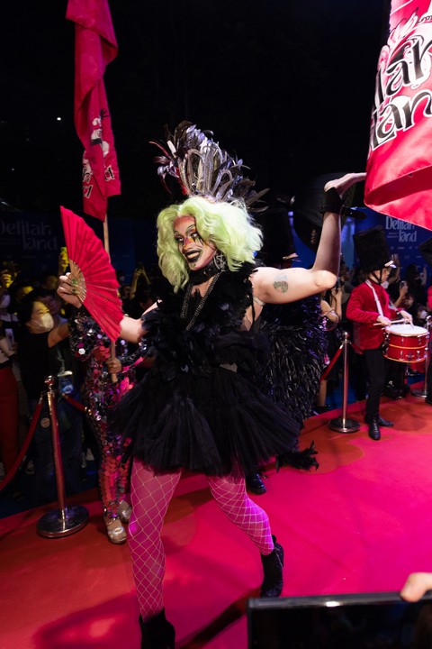 Sao Việt nô nức hóa trang Drag Queen trẩy hội cùng Thanh Duy trong Delilah Land - Ảnh 12. Sao Việt nô nức hóa trang Drag Queen trẩy hội cùng Thanh Duy trong Delilah Land - Ảnh 12.