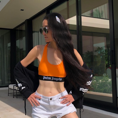 Tuổi U80, Vera Wang gây choáng với nhan sắc trẻ trung trong ảnh hẹn hò tình trẻ - Ảnh 5. Tuổi U80, Vera Wang gây choáng với nhan sắc trẻ trung trong ảnh hẹn hò tình trẻ - Ảnh 5.